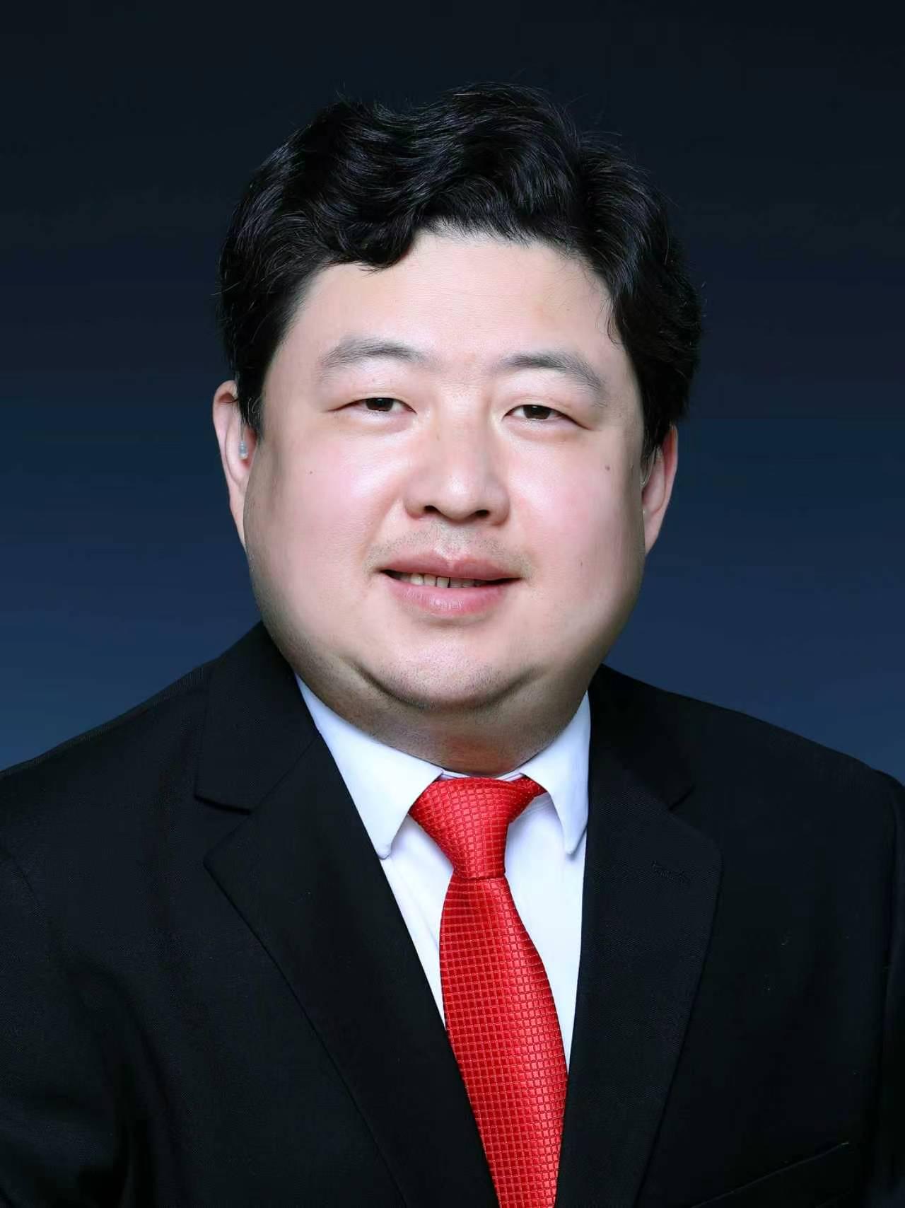 姚登峰