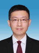 董玮